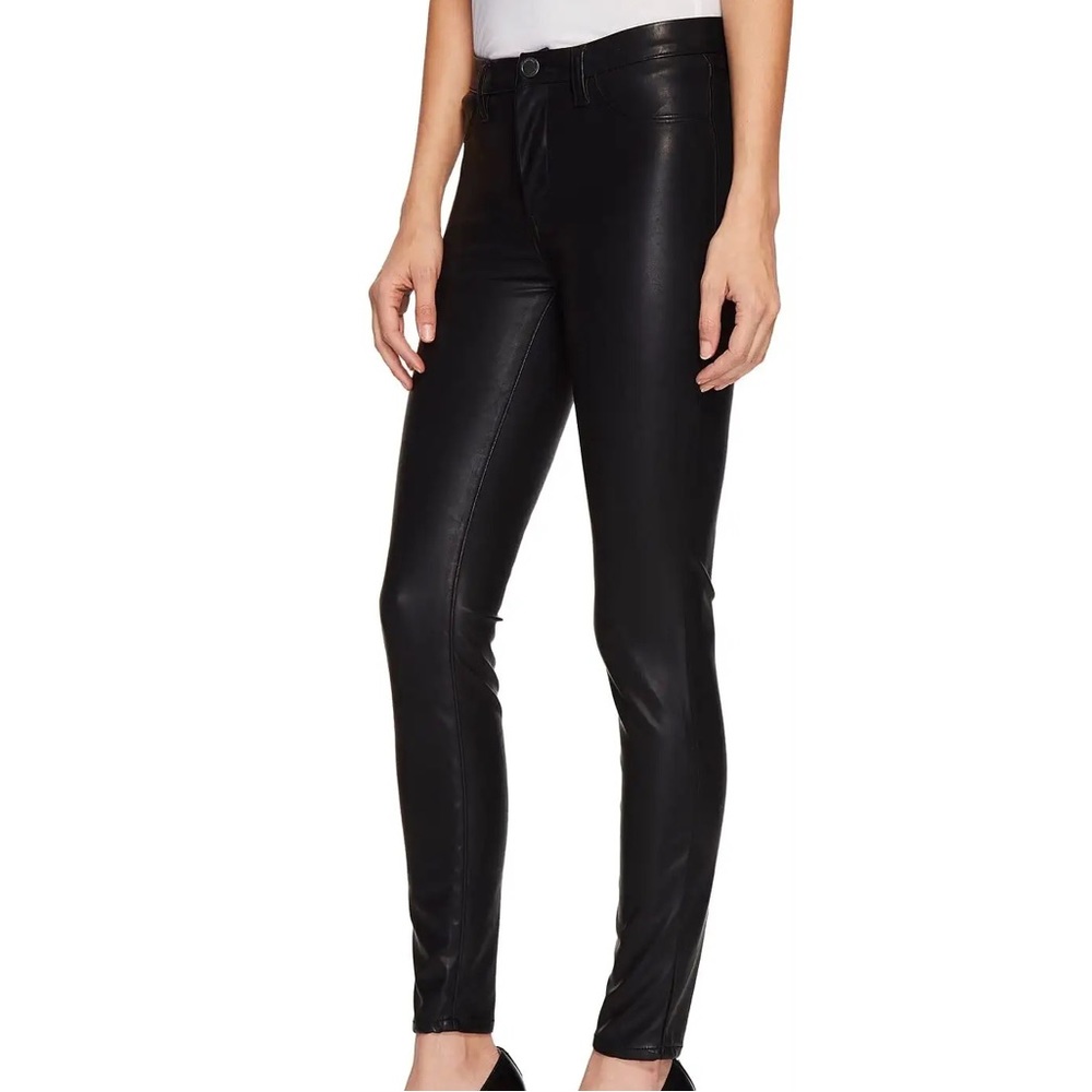 🆕 Blank NYC The Bond Black Faux Leather Jeans Size 26